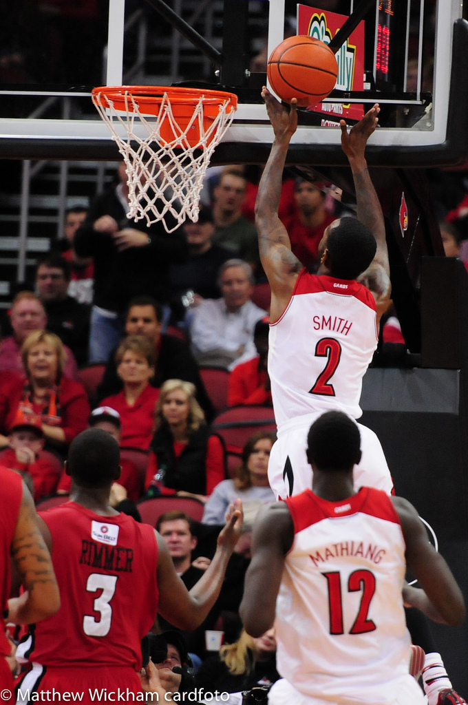 Russ Smith has continued his steady production for the Cards, adding 16 pts against the Cajuns.